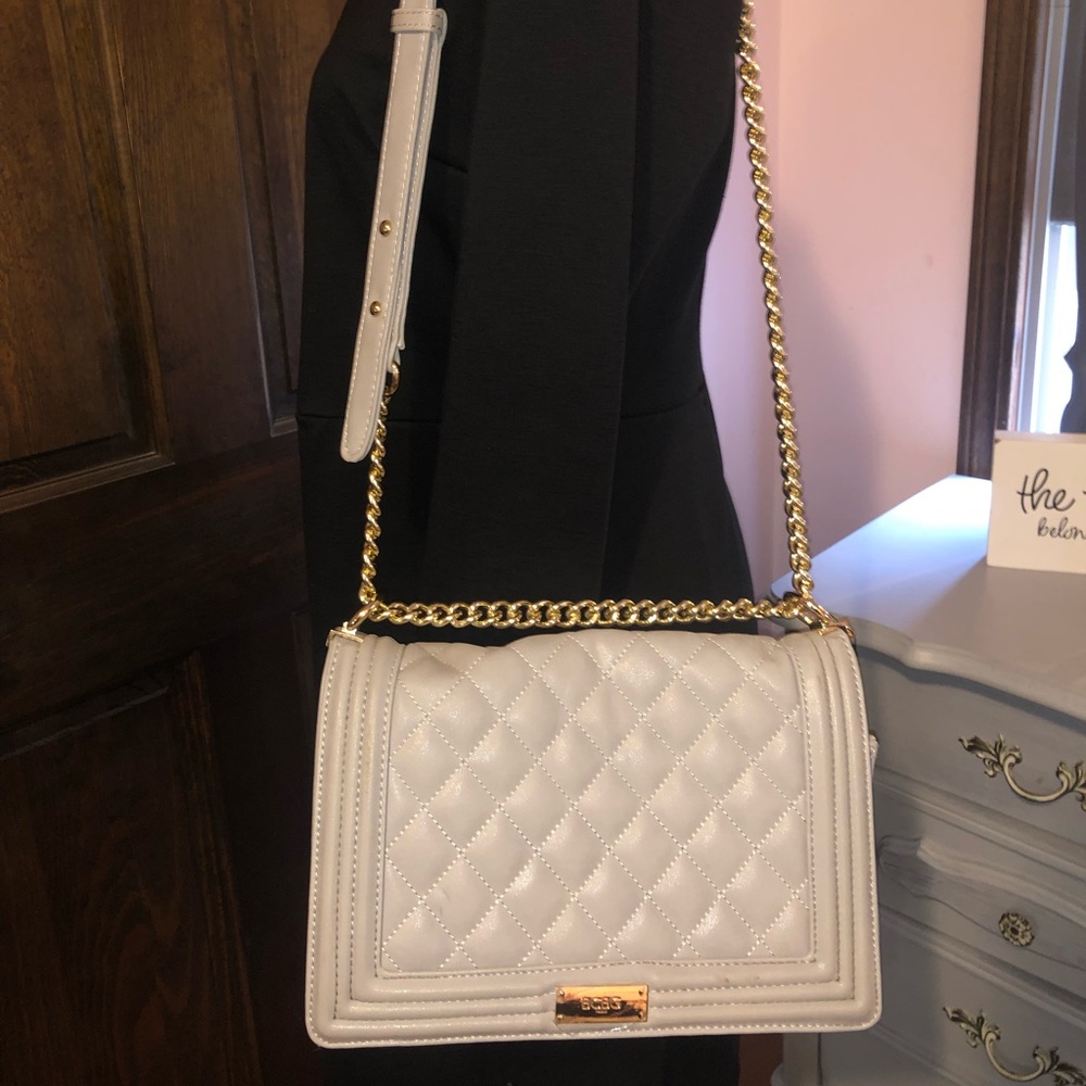 👜BCBG Chanel look a like Quilted Shoulder Bag